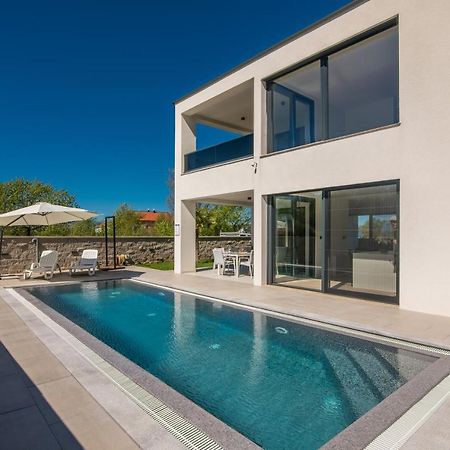 Luxury Villa Weiss - Malinska - Heated Pool - Central Floor Heating In Winter Eksteriør bilde
